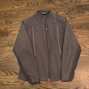 Lululemon Men’s Medium Gray Jacket.